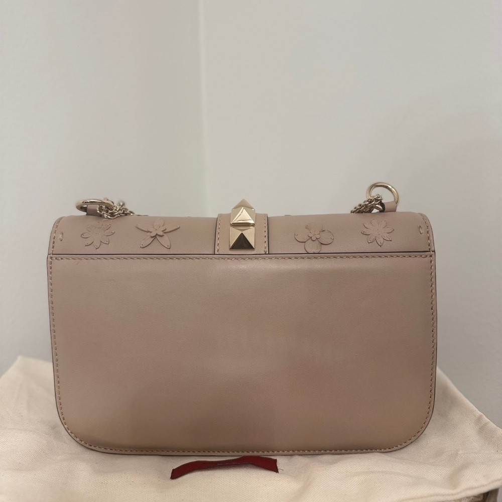 VALENTINO GARAVANI VITELLO FLOWER WITH ROCKSTUDS - Picture 4 of 11